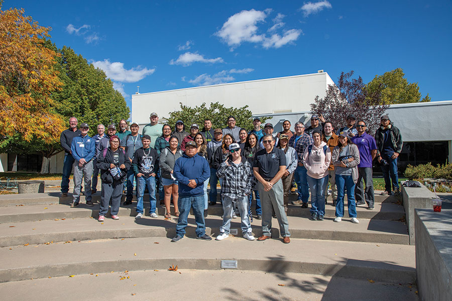 Group of the students who have received the Metallica Scholarship